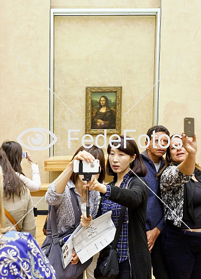 Selfie foran Mona Lisa