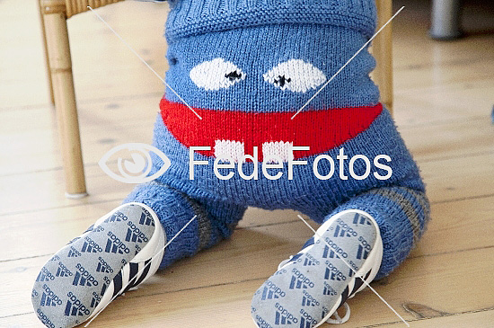 Strikkede bukser med FedeFotos: Køb fotos