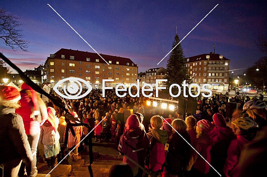 Tænding af juletræ på Brønshøj Torv