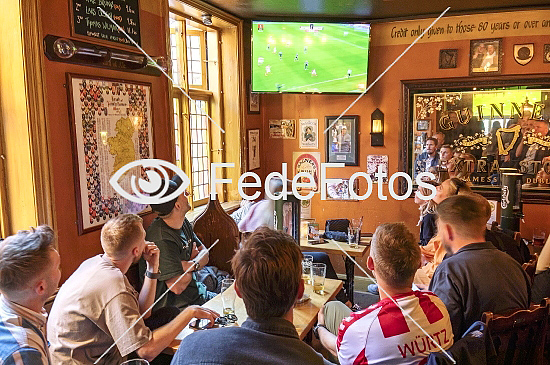 Fodbold på sportsbar