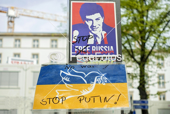 Stop Putin - No War